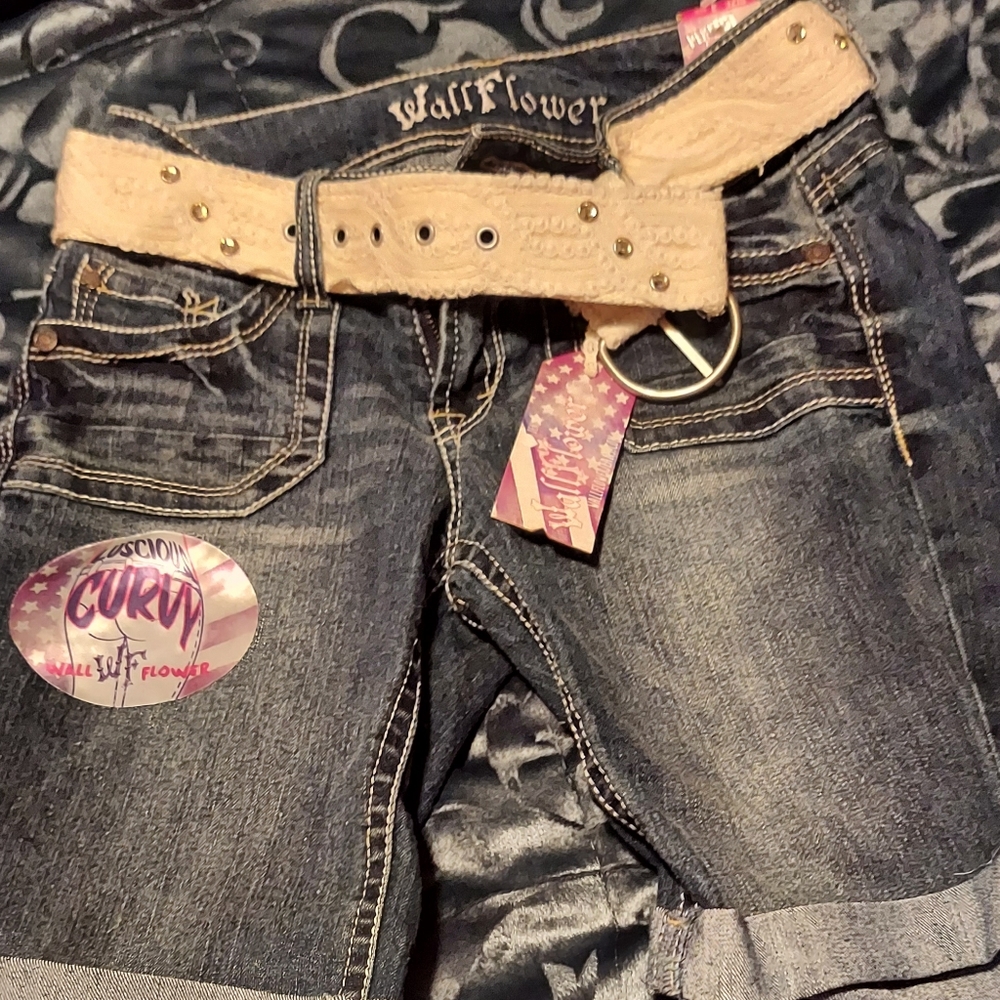 Wallflower jeans